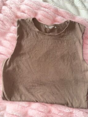 Abercrombie & Fitch Taupe Crewneck Sleeveless Tank